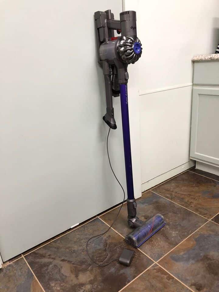 What is the Best Cordless Vacuum Cleaner for the Money DBLDKR