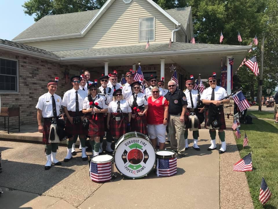 4th of July Bellevue, Iowa Dubuque Fire Pipes and Drums