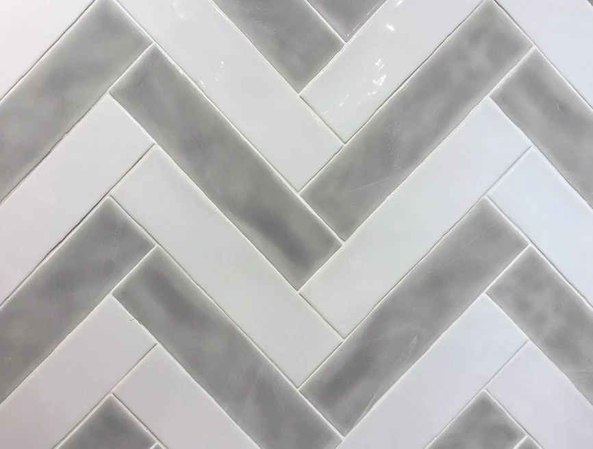 Factors to Consider When Selecting Doral Bathroom Tiles