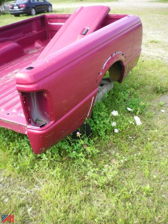 Auctions International Auction Business LiquidationNY 19083 ITEM