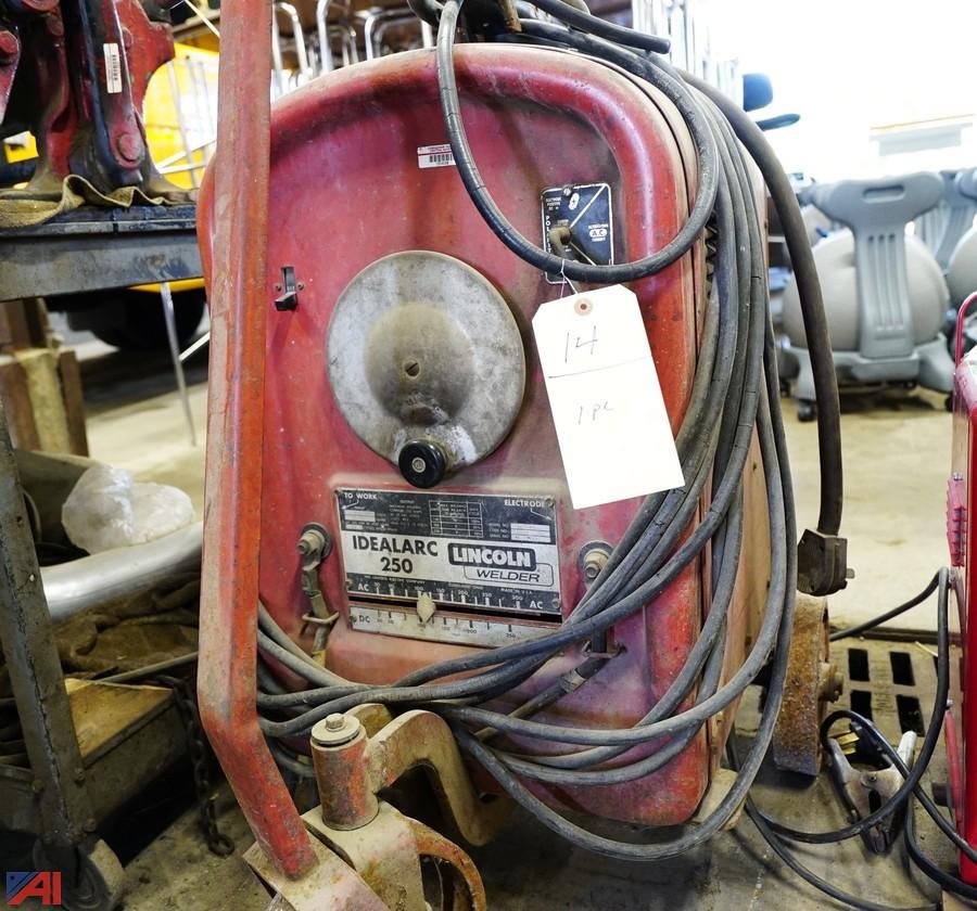 Auctions International Auction Cassadaga Valley CSDNY 19154 ITEM