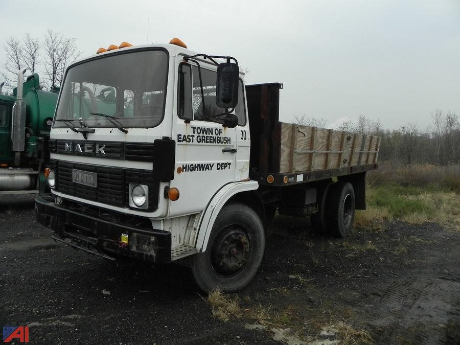 Auctions International Auction Town of East Greenbush 9304 ITEM