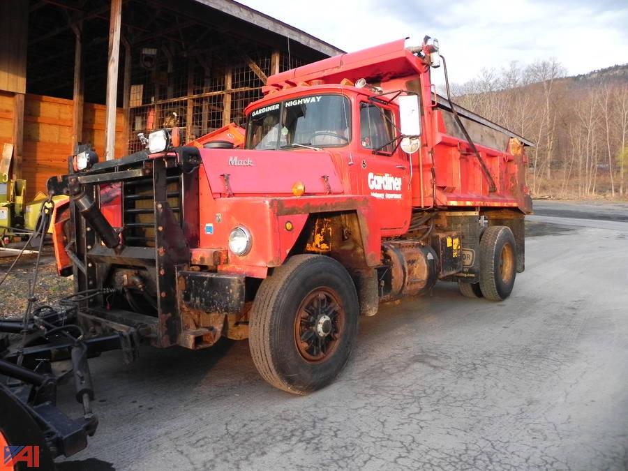 Auctions International Auction Town of Gardiner 11407 ITEM 1986