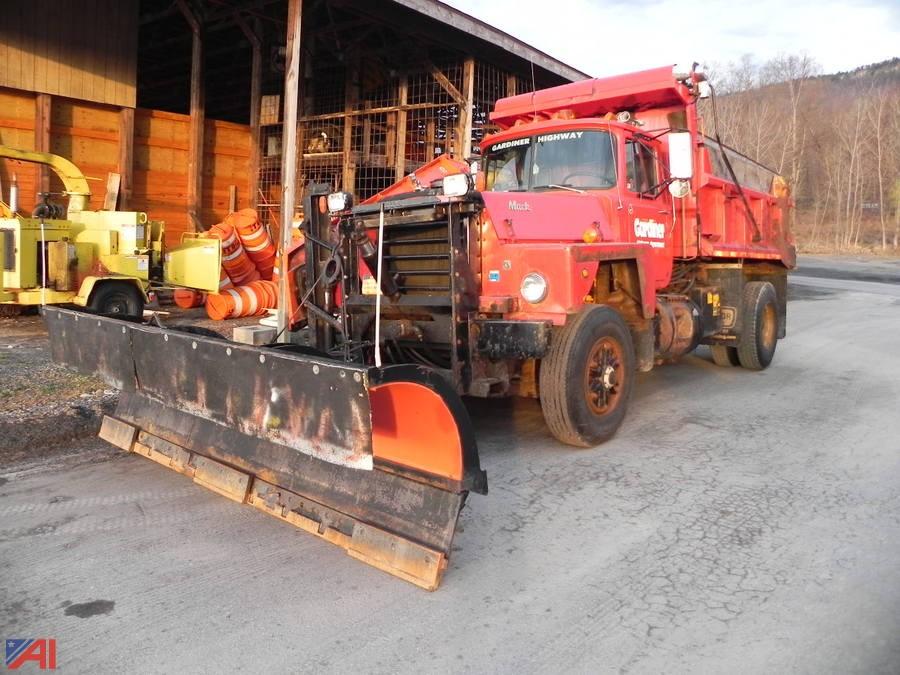 Auctions International Auction Town of Gardiner 11407 ITEM 1986