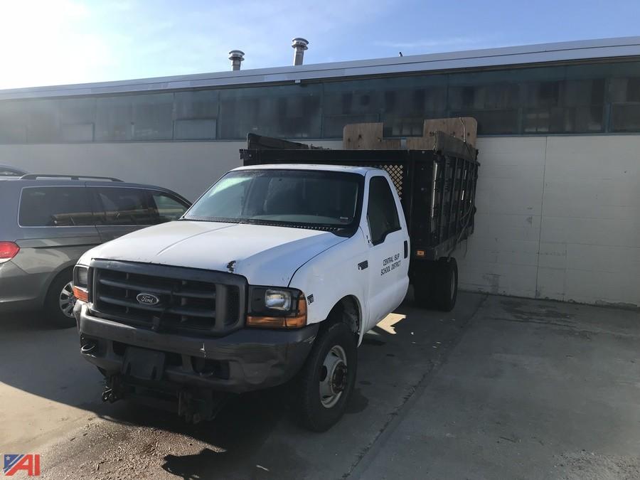 Auctions International Auction Central Islip Schools, NY 14697 ITEM 1999 Ford F350 SD Rack