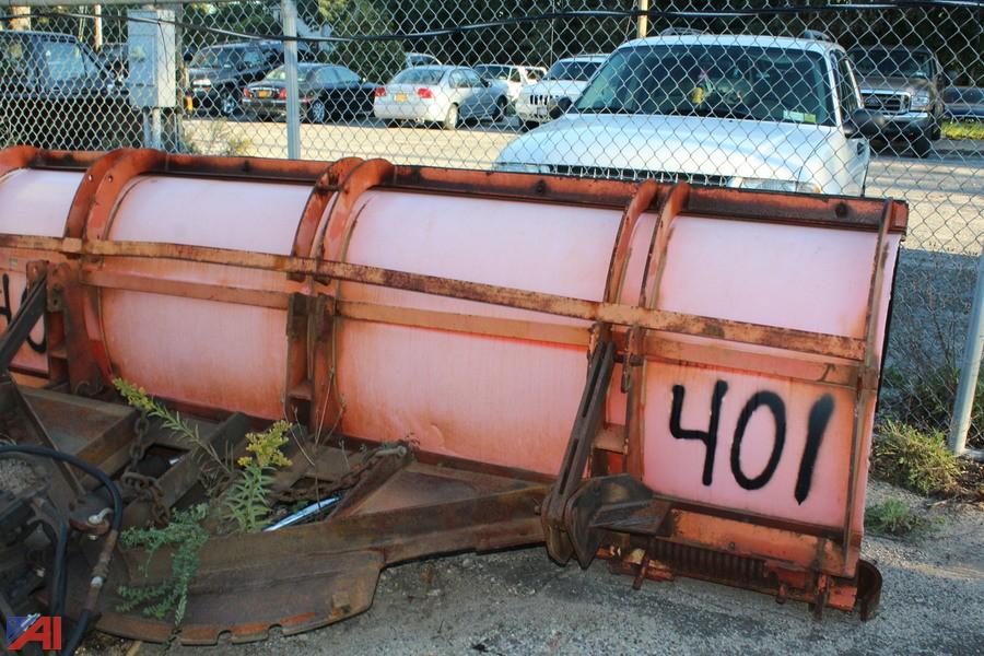 Auctions International Auction Brookhaven Highway, NY 15725 ITEM