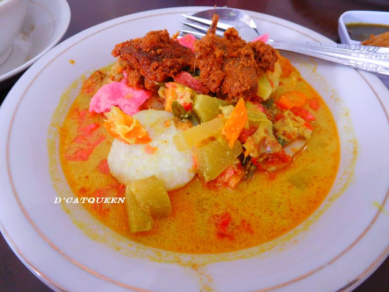 Menu sarapan di medan, aneka sarapan di Medan, lontong