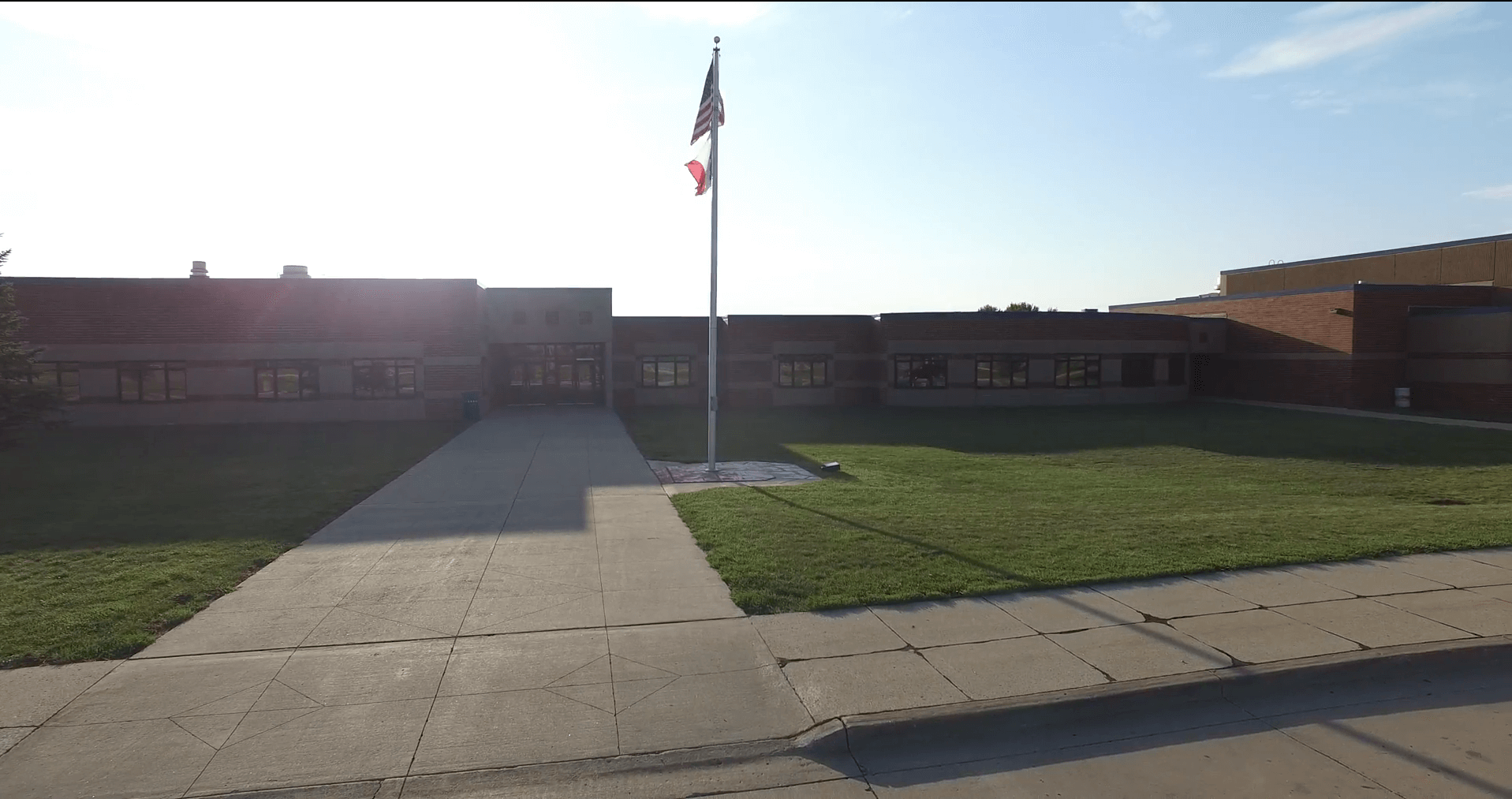 Dallas Center Elementary Dallas CenterGrimes Community School District