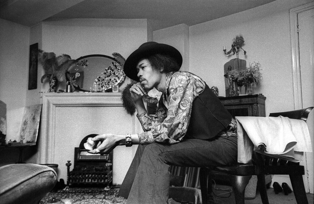 Jimi Hendrix's London bedroom opens to public exactly how it was in the