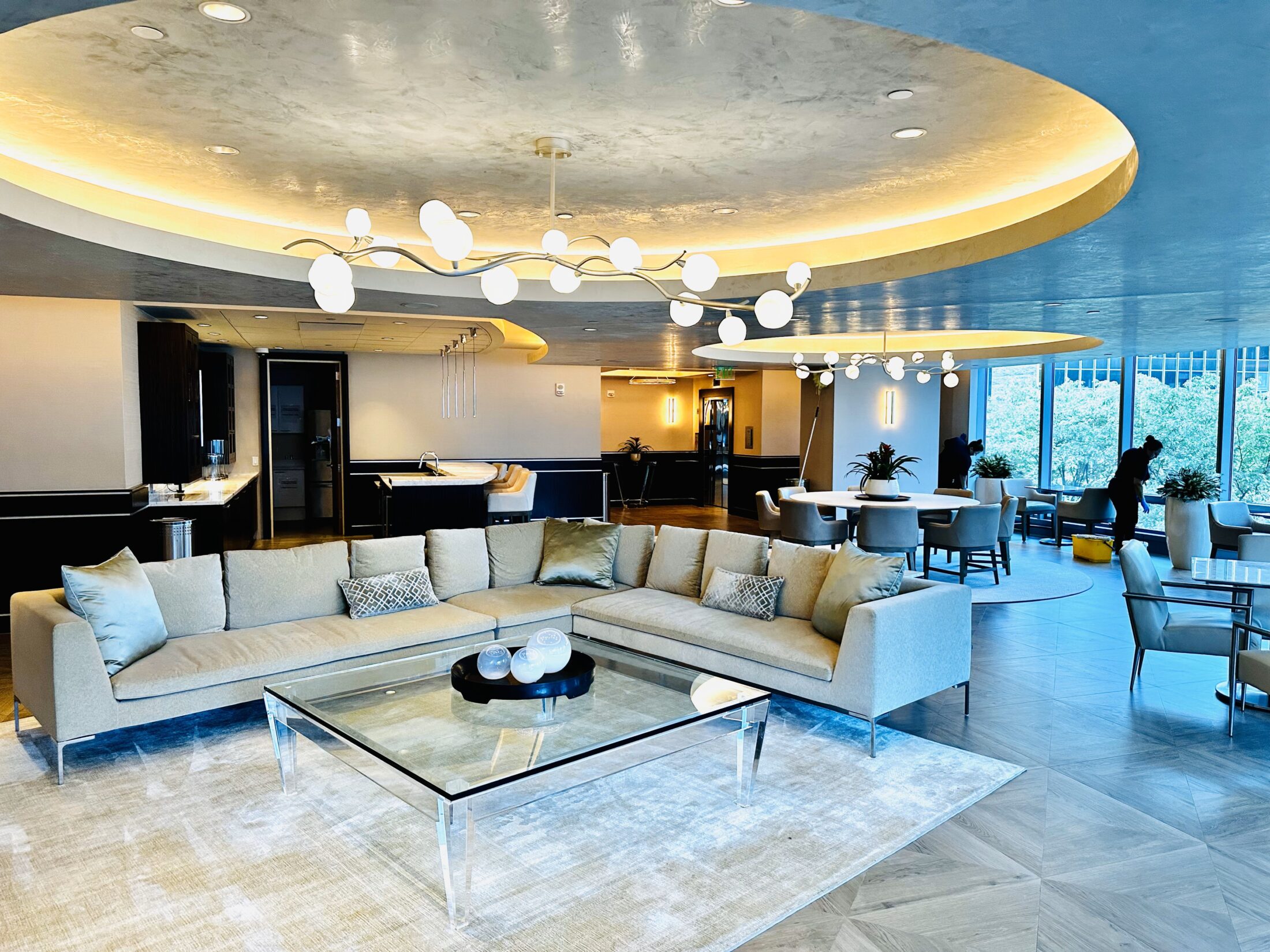 Condos for Sale in Turnberry Tower, Arlington, VA James Grant