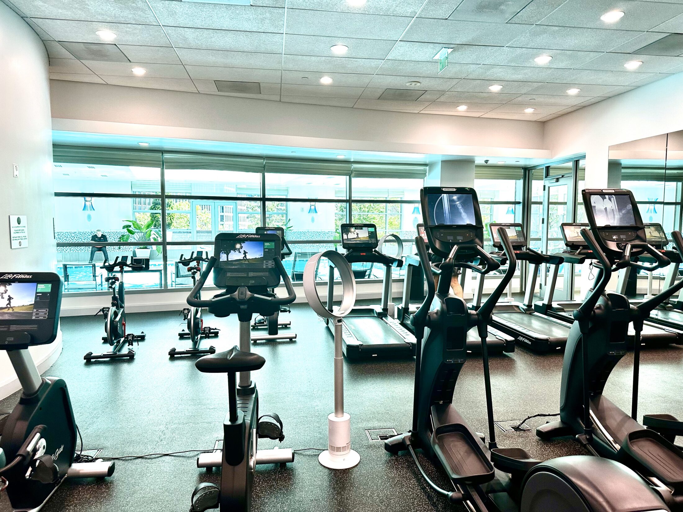 Condos for Sale in Turnberry Tower, Arlington, VA James Grant