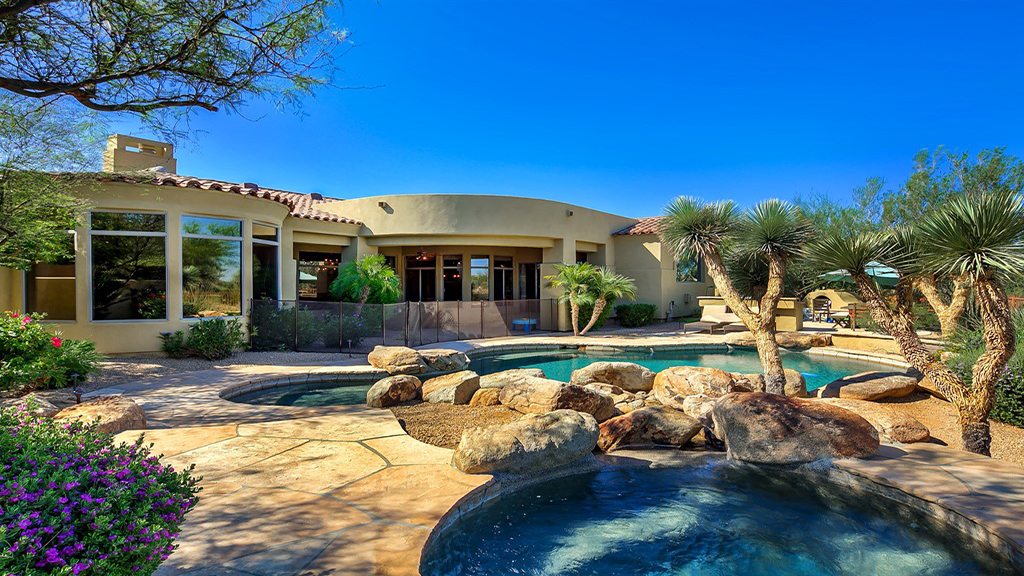 2 famous athletes list their Scottsdale luxury homes for sale DC
