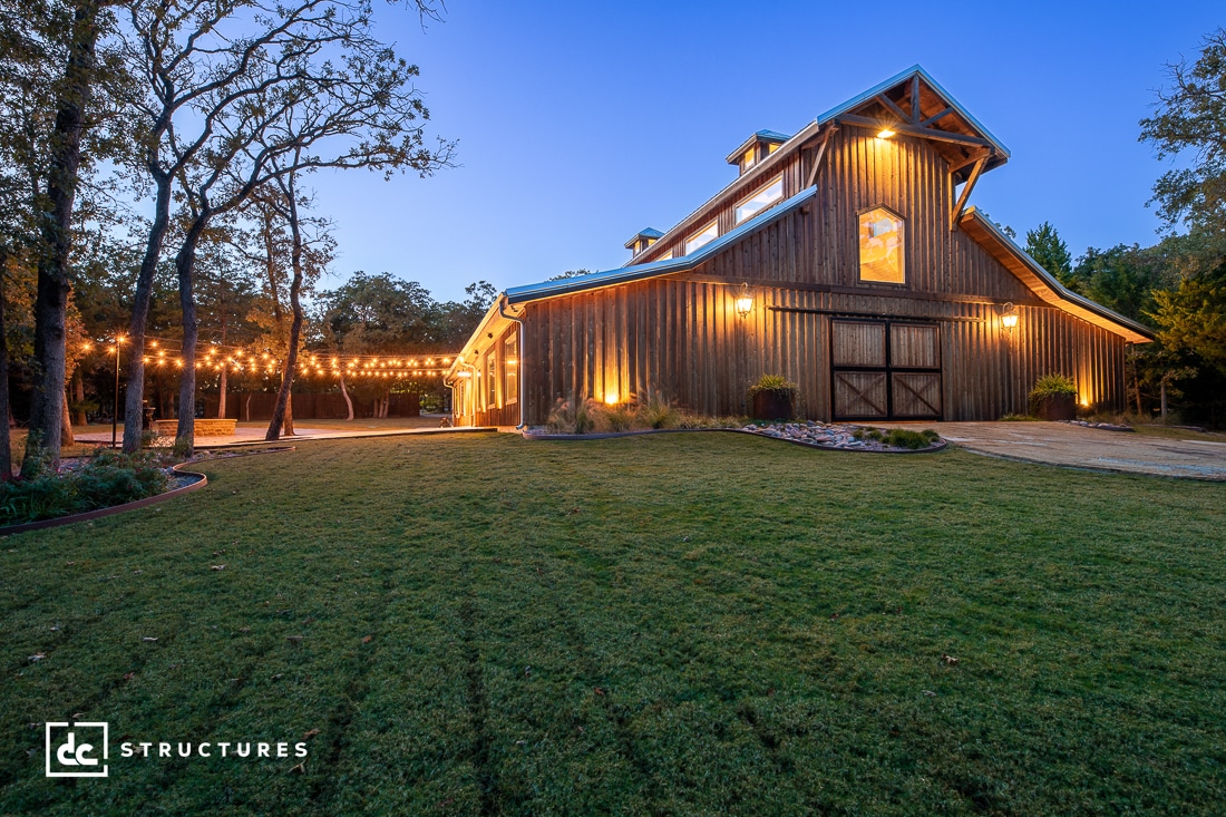 Whispering Oaks Wedding Venue DC Structures