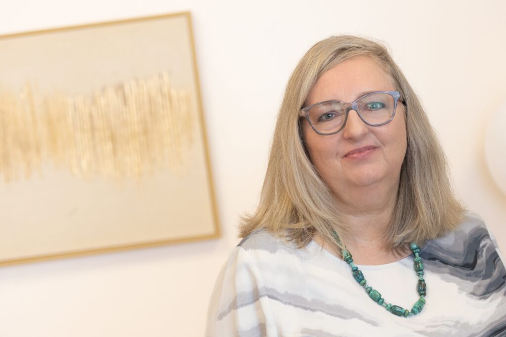 Simply Real Estate Headshots The Works of Photographer Daryl Custer