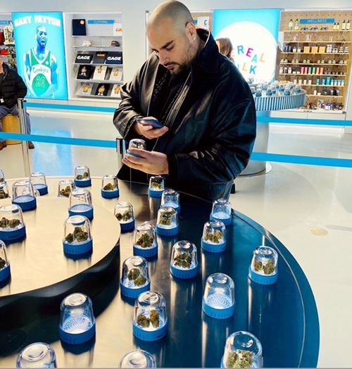 Deadline Detroit Gallery Berner greets rap and weed fans at new 'Cookies' dispo on 8 Mile in