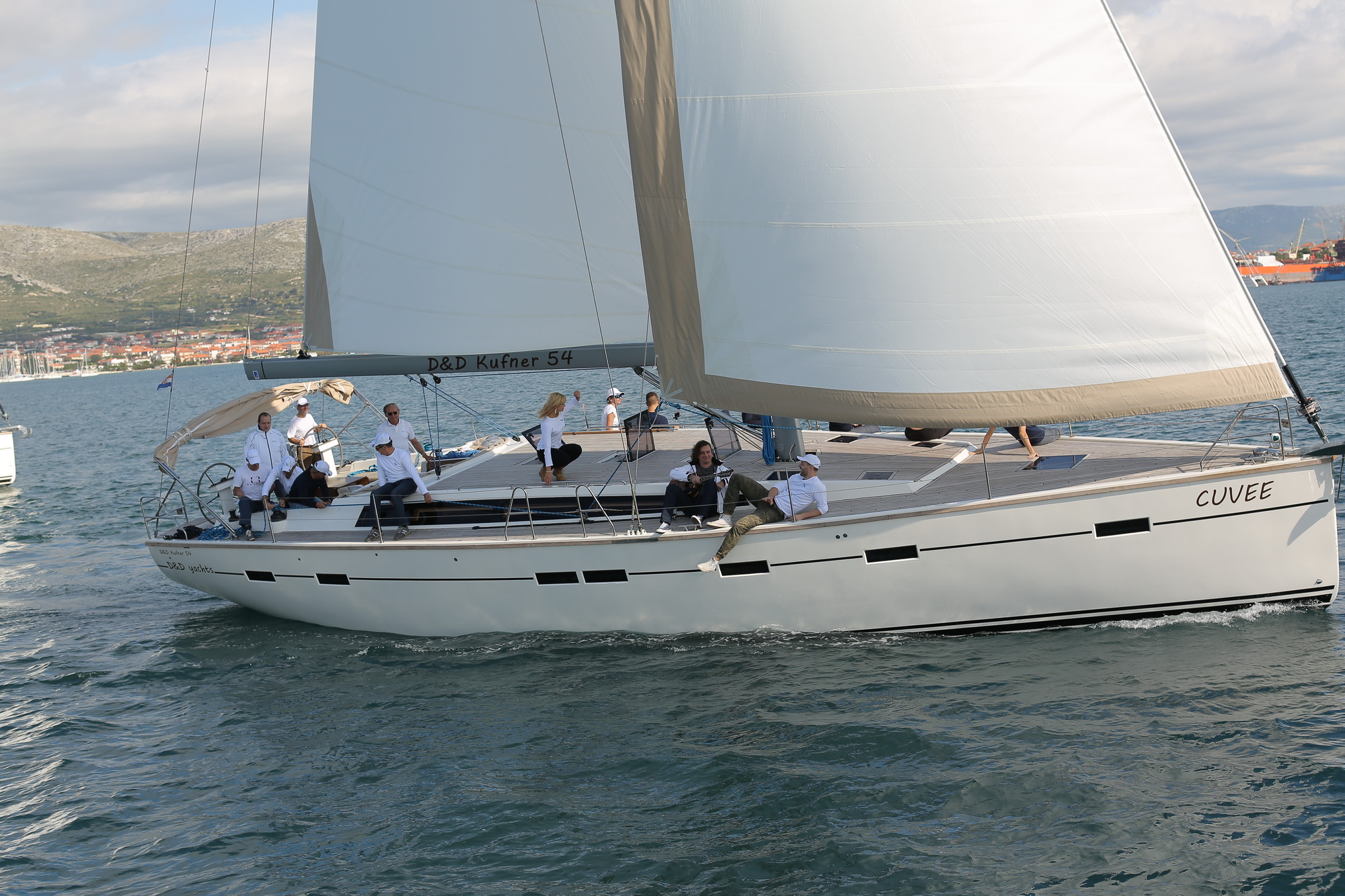 D & D Yachts Sail with Us