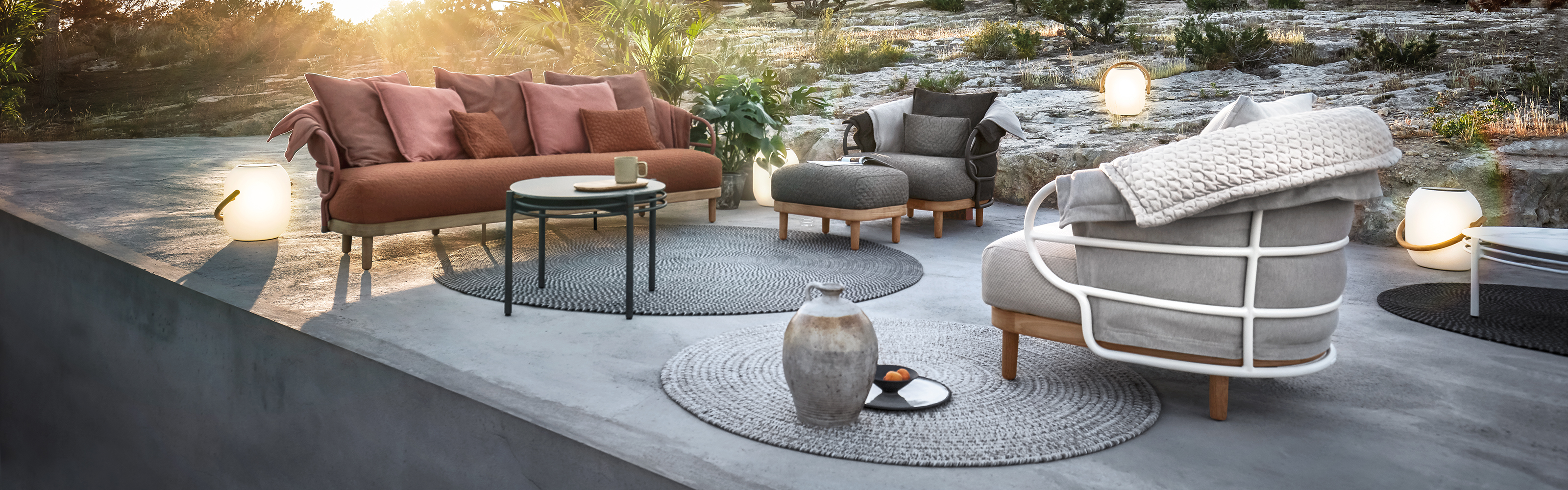 Gloster Decoration & Design Building