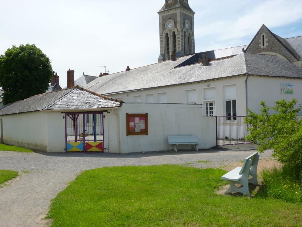 SAINT AUGUSTIN DES BOIS École Sainte Monique DDEC 49