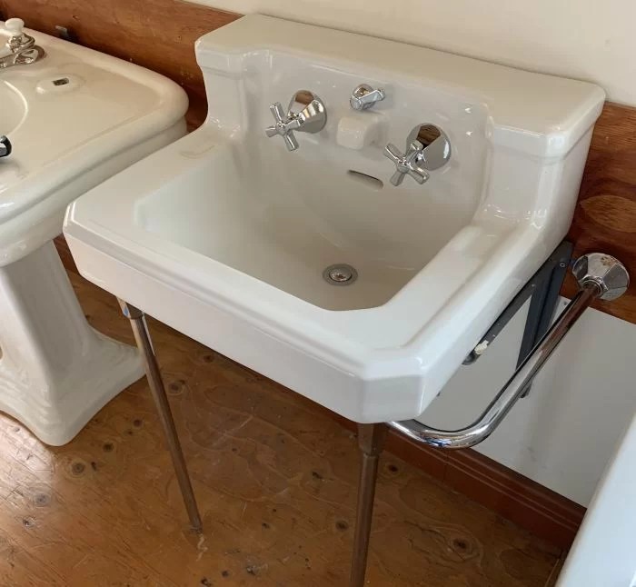 1940’s Standard Companion Lavatory Sink W/Legs DEA Bathroom Machineries