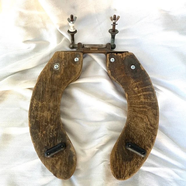 Open Front Wood Toilet Seat-Rough Grain – DEA Bathroom Machineries