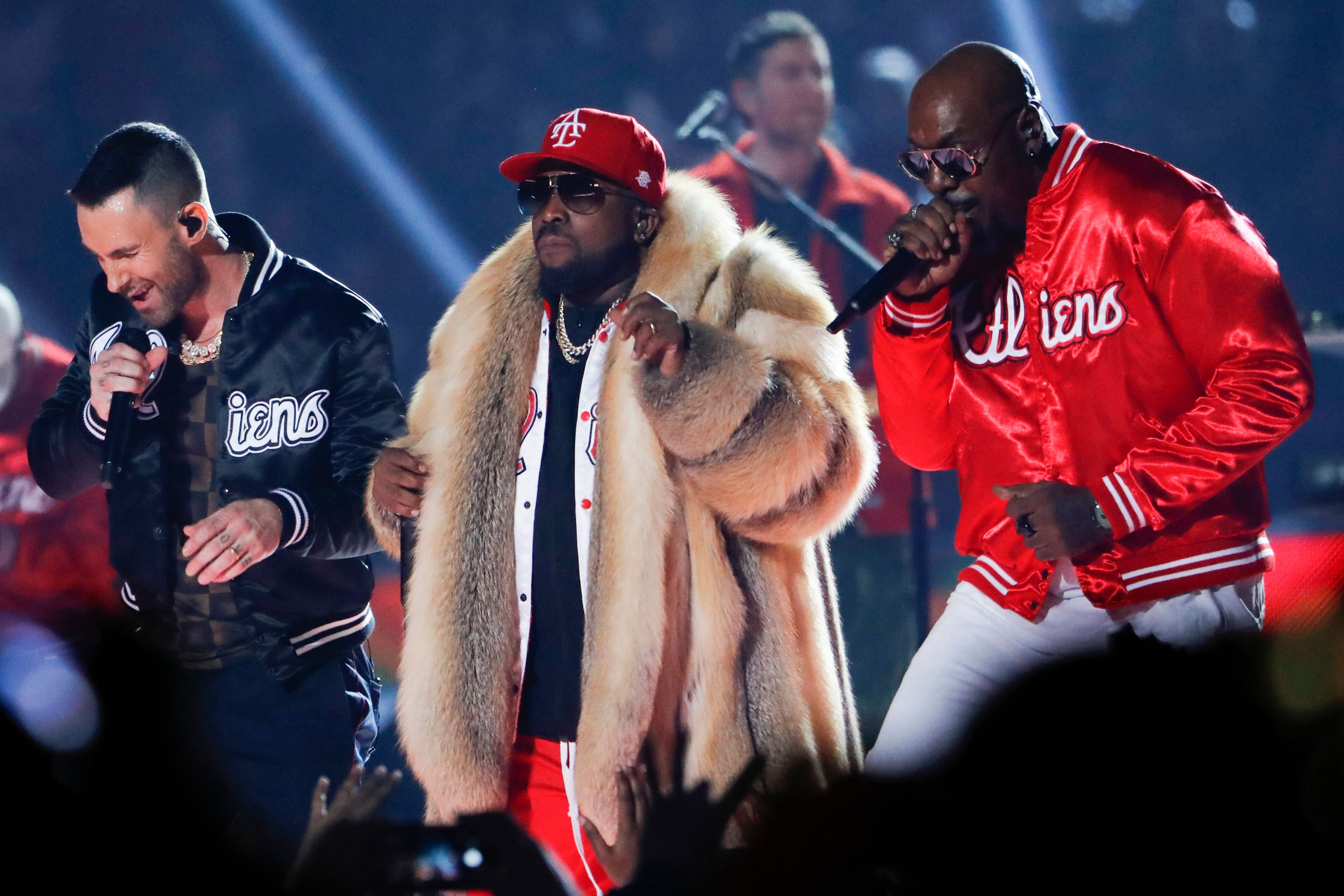 Maroon 5’s Super Bowl Halftime Show Review Painful & One Of The Worst