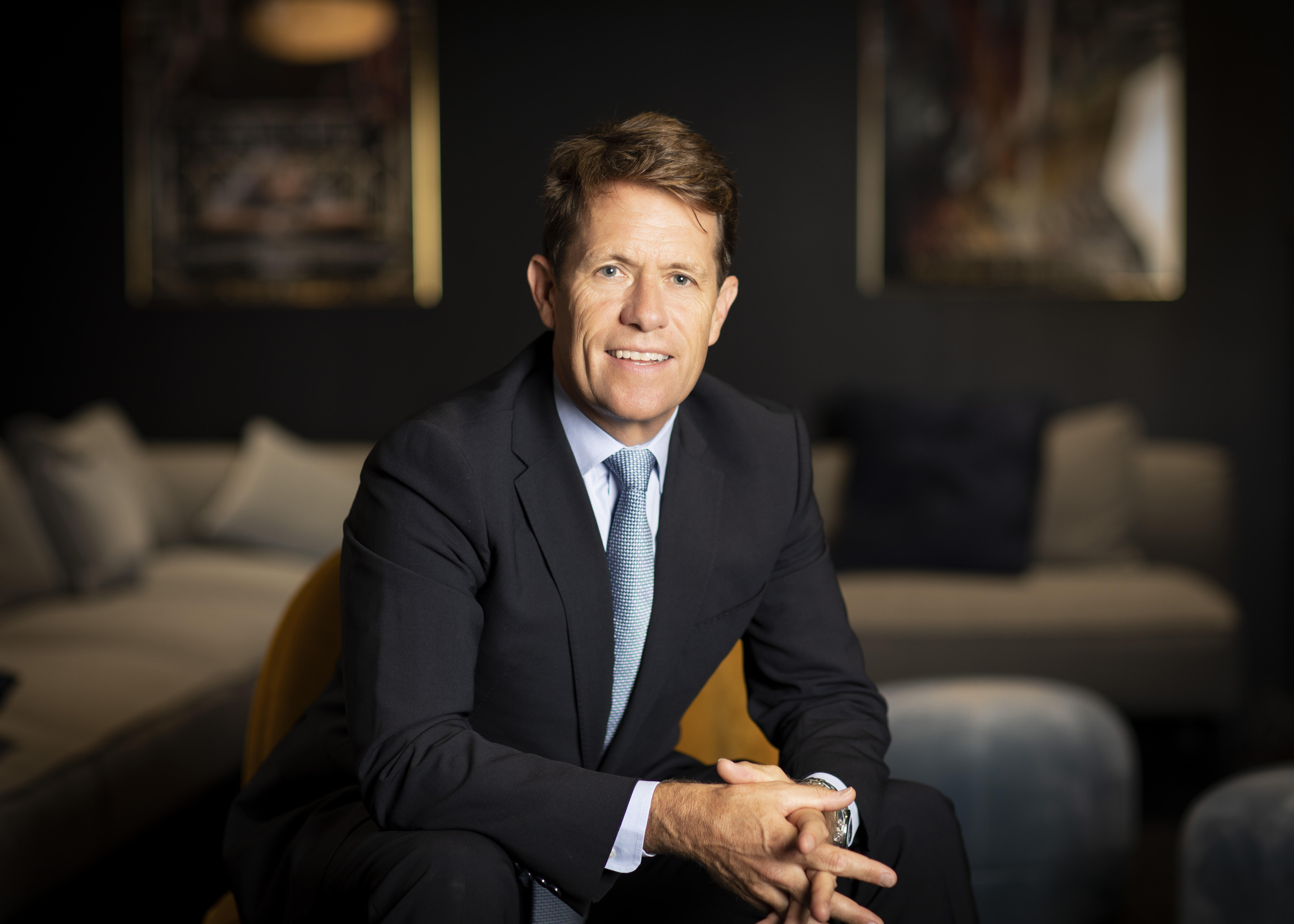 Robert Blair saindo da Warner Bros Discovery após 25 anos