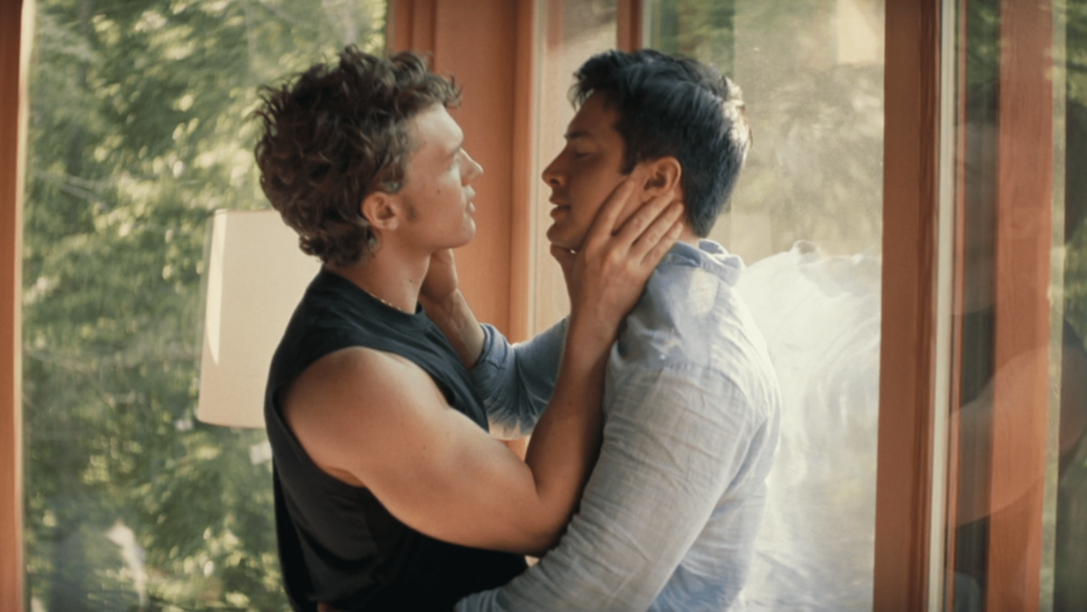 Owner Of ‘Heated Rivalry’ Cottage Did “Soul Searching” Before Agreeing To Season 2: “I’m A Private Guy” Owner Of ‘Heated Rivalry’ Cottage Did “Soul Searching” Before Agreeing To Season 2: “I’m A Private Guy”