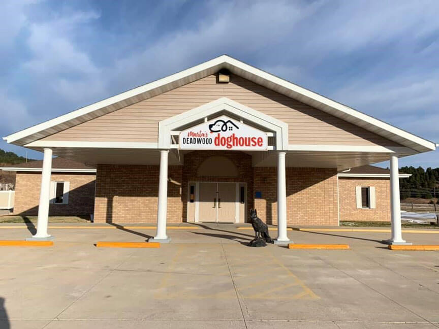 Home DEADWOOD doghouse