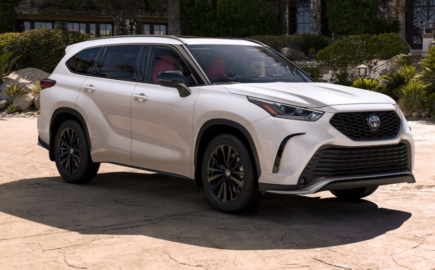 2023 Toyota Highlander for Sale near Massapequa, NY Toyota of Massapequa