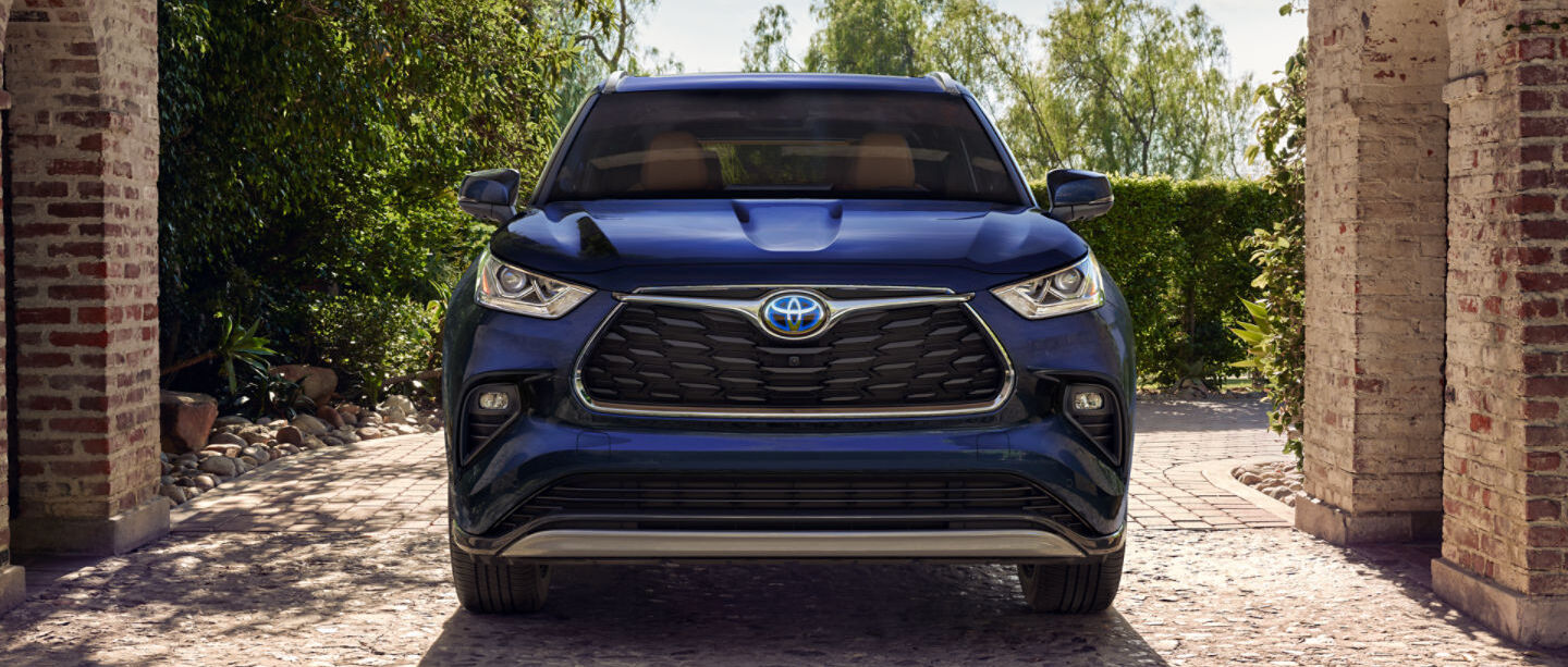 2023 Toyota Highlander Hybrid Key Features near Toledo, OH Thayer Toyota