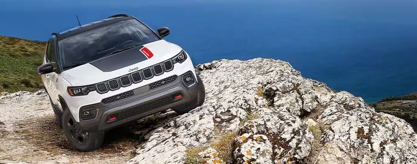 2023 Jeep Compass for Sale near Hibbing, MN Waschke Family CDJR