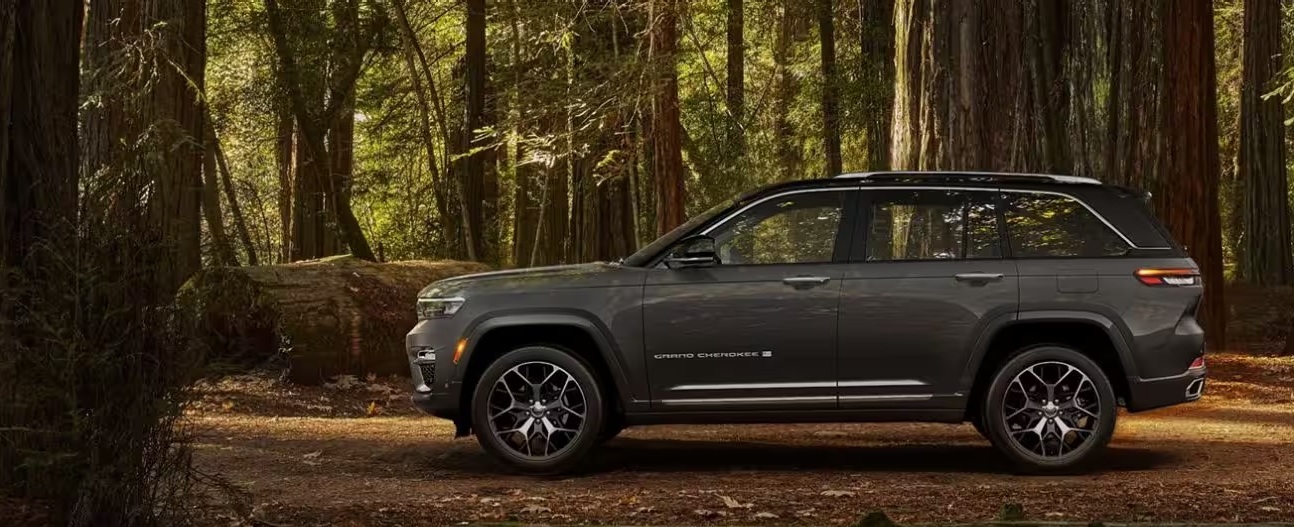 2023 Jeep Grand Cherokee L for Sale near Fort Lee, NJ Chrysler Dodge Jeep Ram of Englewood Cliffs