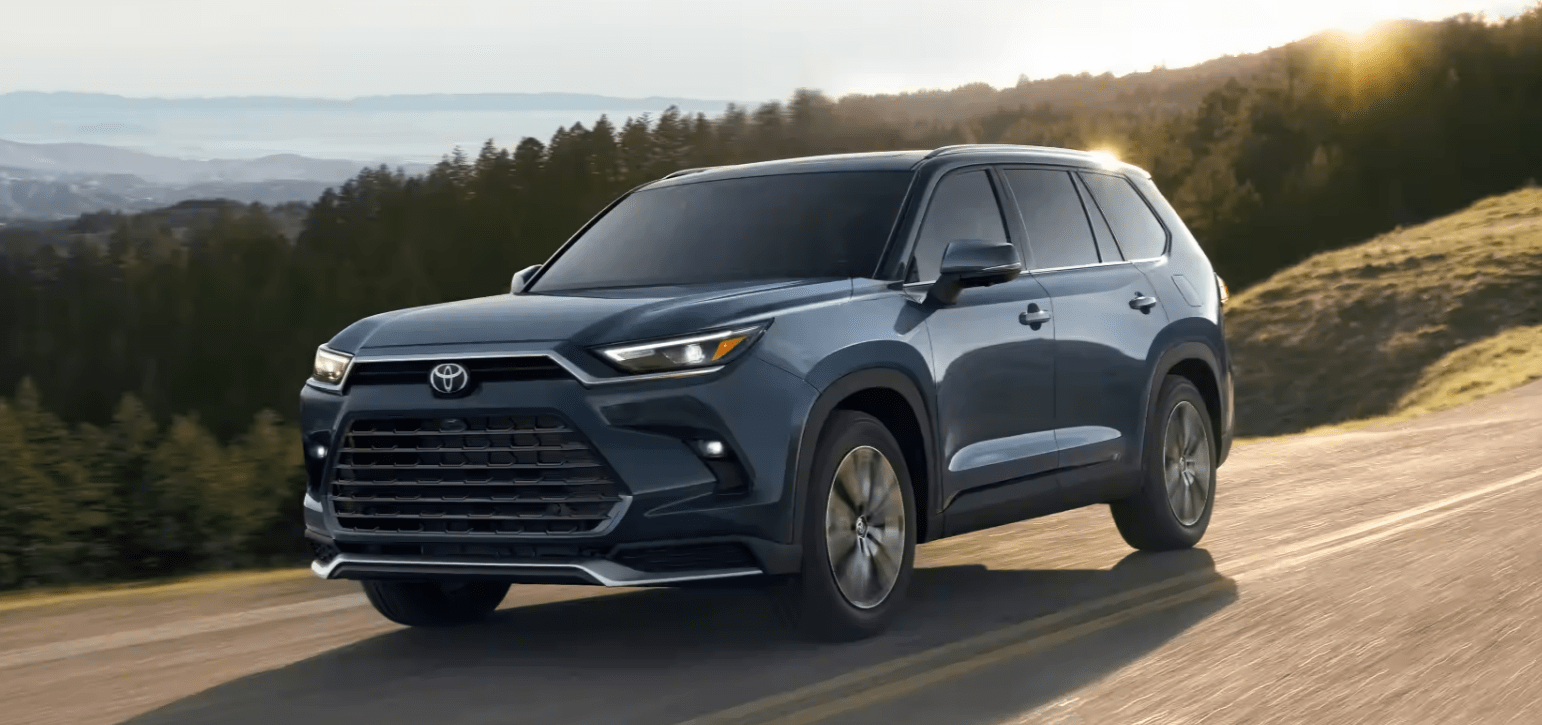 2024 Toyota Grand Highlander Hybrid for Sale in Rockford, IL Anderson