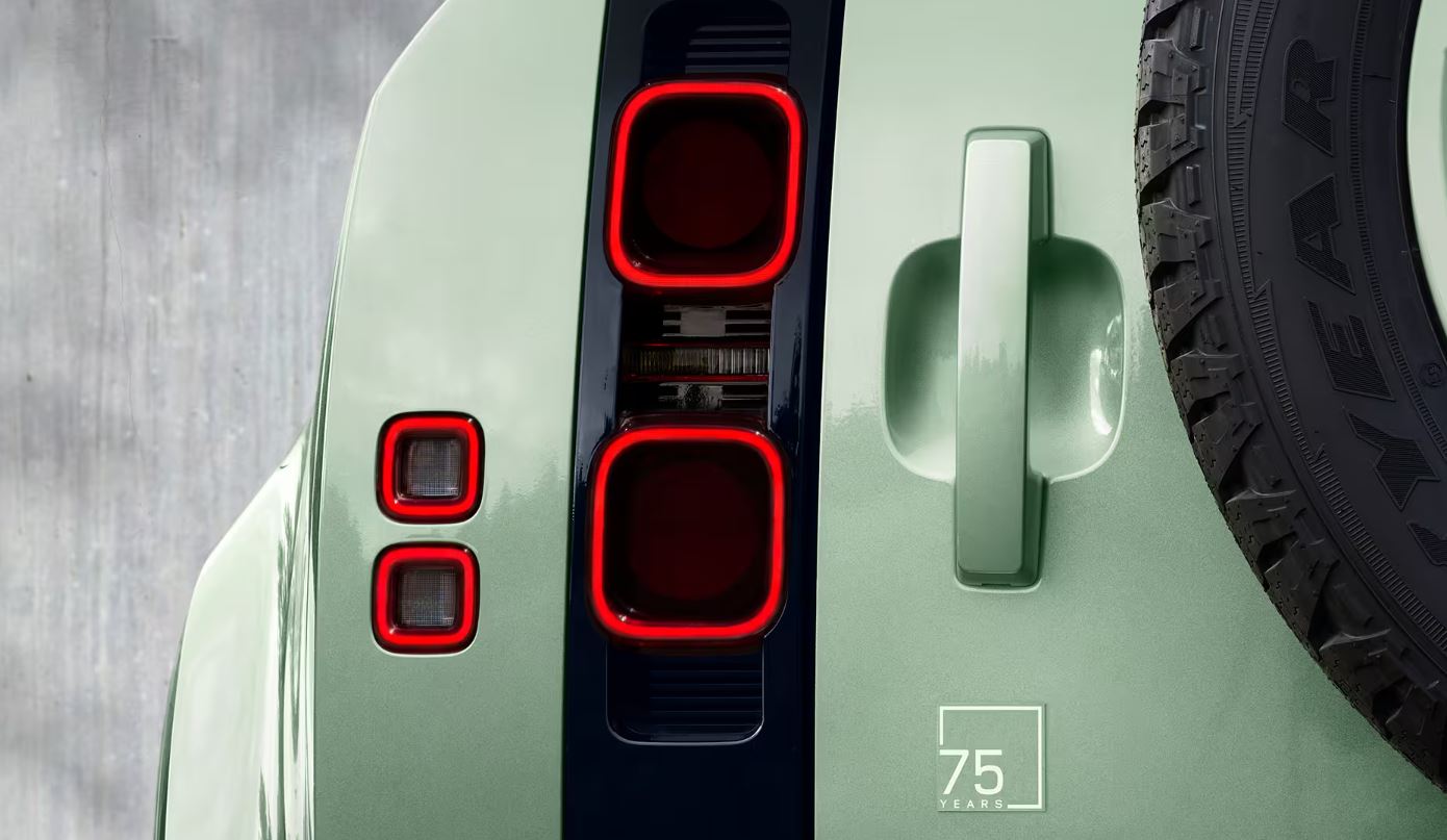 2024 Land Rover Defender Lease in Glendale, AZ Land Rover Arrowhead