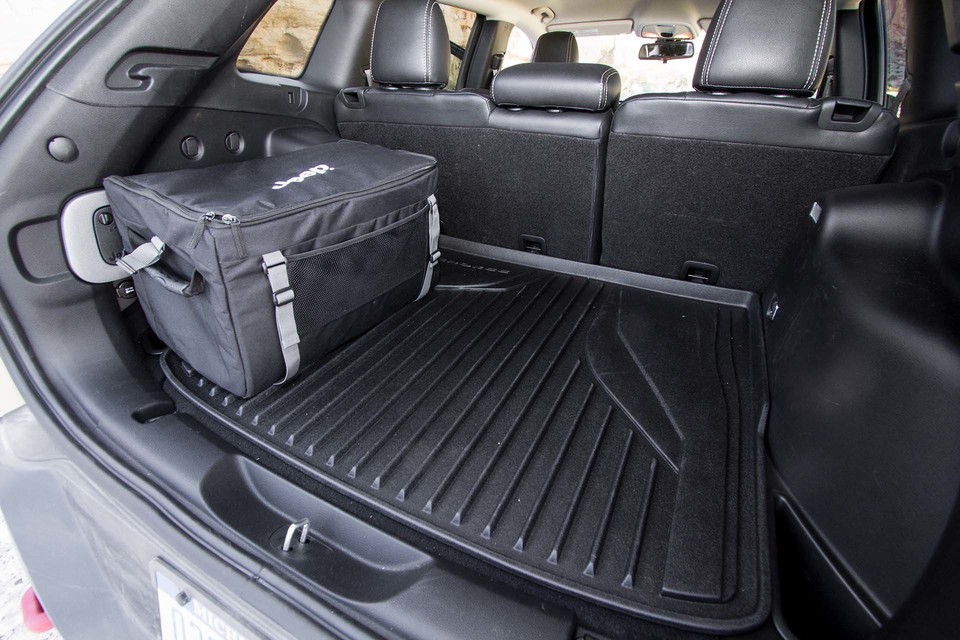 2024 Jeep Compass for Sale near Tecumseh, ON Provincial Chrysler Dodge Jeep Ram