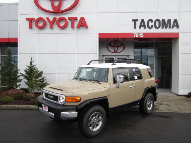 2013 Toyota FJ Cruiser for Sale near Auburn Toyota of