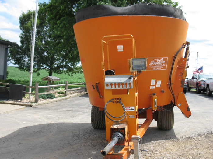 USED VALMETAL VMIX 575 VERTICAL TMR MIXER Inventory Steinhart's