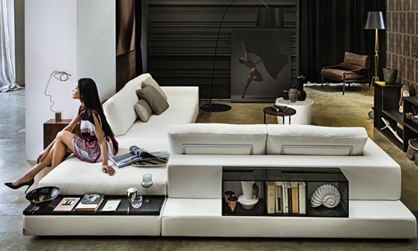 Design Sofa Plat von Arketipo mit integriertem Regal und