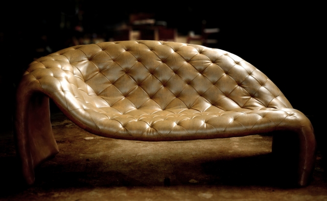 Design Ledersofa Loveseat von David Bothe vereint Komfort