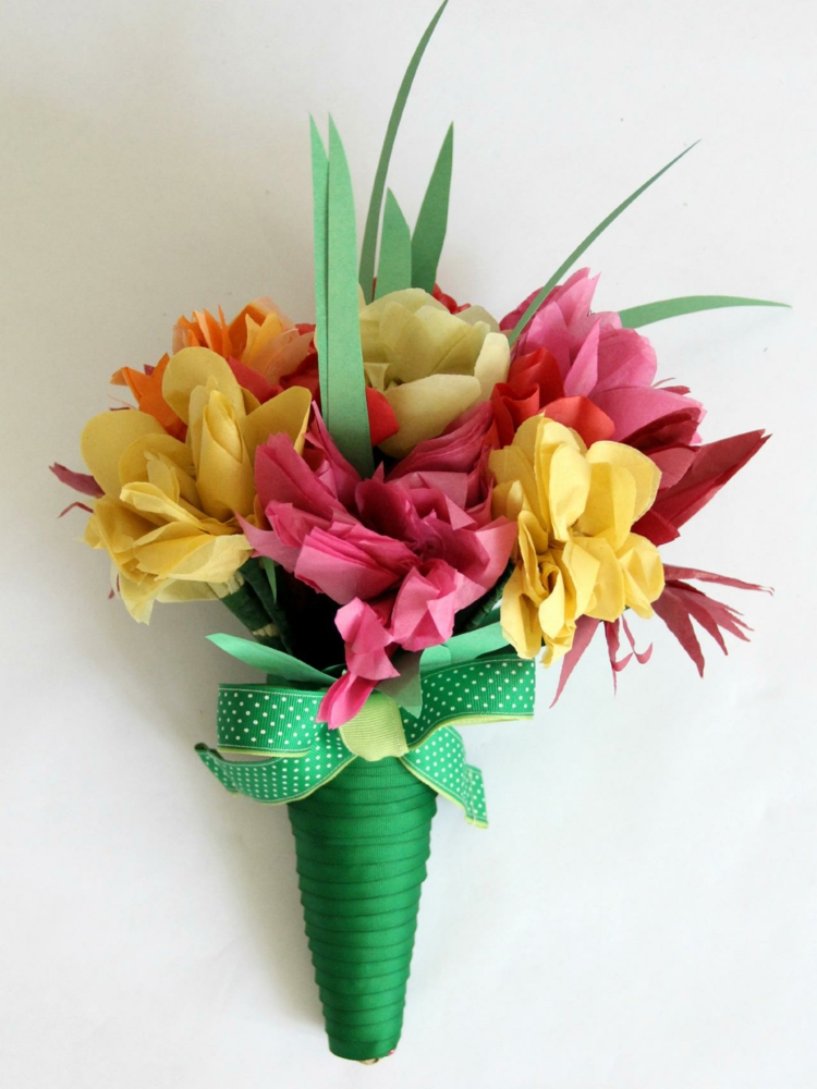 Blumen zum Muttertag basteln 26 Ideen aus Seidenpapier