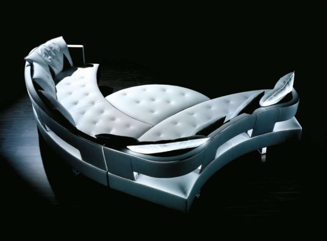 Das modulare Ledersofa mit futuristischer Form von Formenti