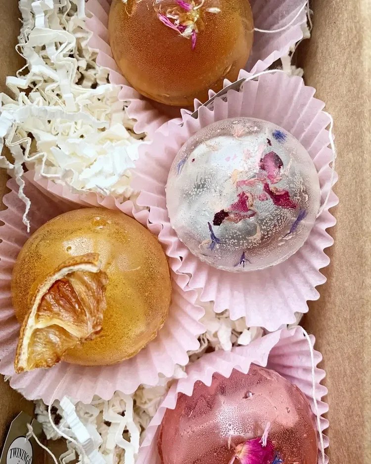 How to Make Hot Tea Bombs and Enjoy the Latest Gourmet Trend?