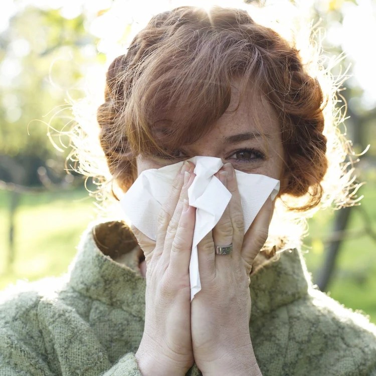 How to get rid of a cold quickly with home remedies and relieve the