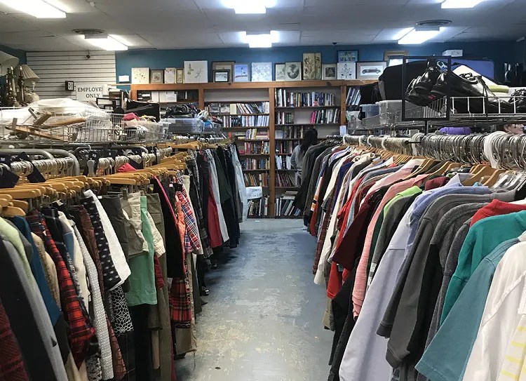How to thrift shopping like a pro? Check out these 5 tips that will