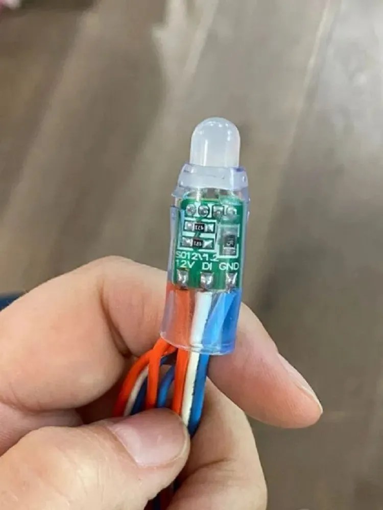 DIY permanent Christmas lights 7 Easy steps to follow and get your