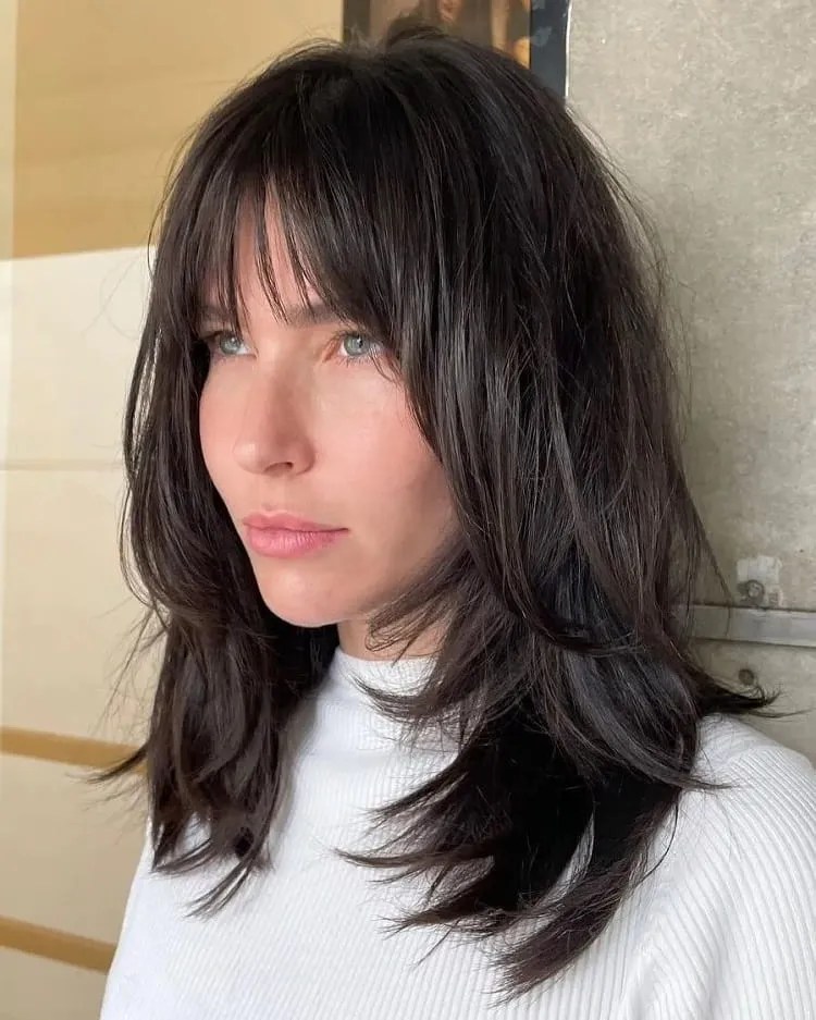 C Cut Hairstyle with Bangs 2023 Find the Perfect Haircut for Spring
