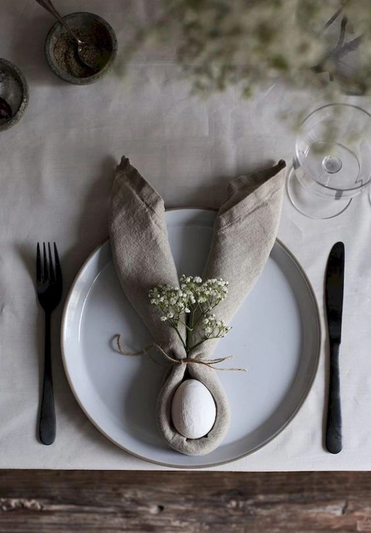 Folding Napkins for Easter Table 4 Original Ways to Try in 2023
