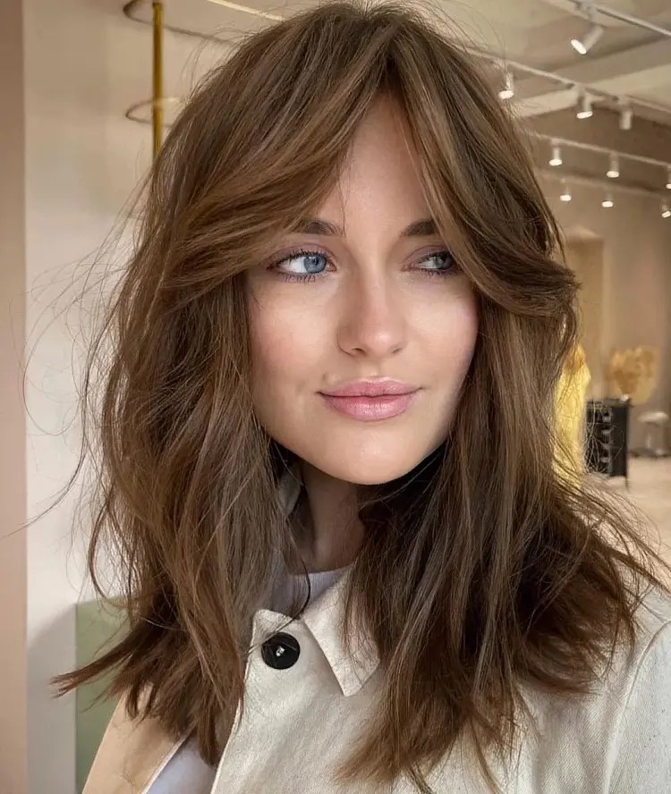 How to Cut Curtain Bangs at Home? Find The Most Easy Steps!