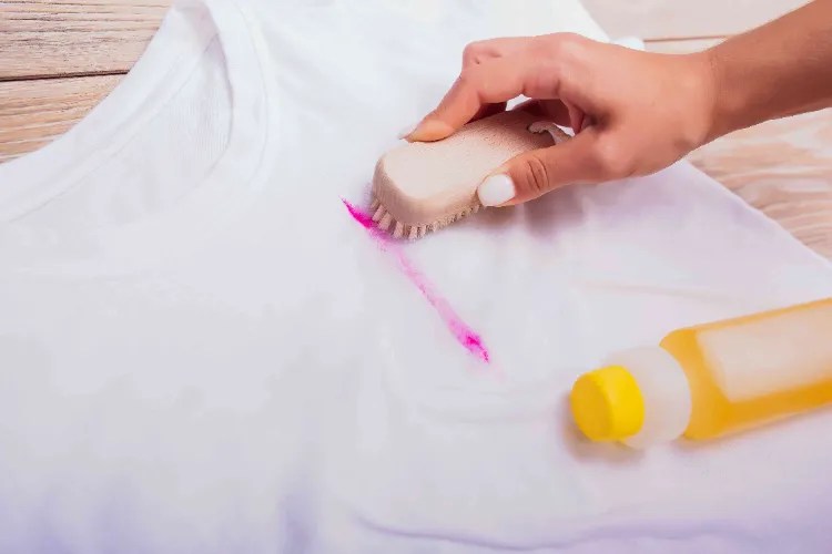 Remove Lipstick From Clothes and Carpet in 5 Simple Ways!
