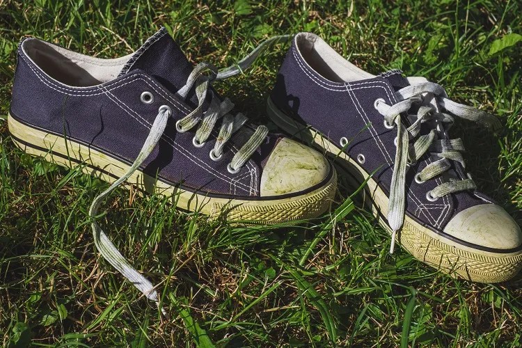 How to Remove Grass Stains from Shoes A Comprehensive Guide